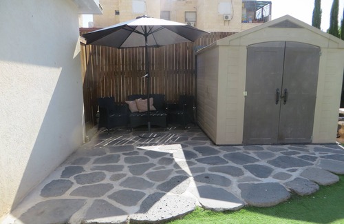 Beit Shemesh Appartement | A Luxurious Garden apartment with another private unit attached