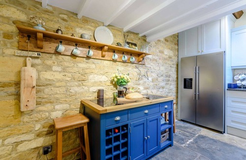 Ebrington Cottage | A Luxury Family Friendly Holiday Cottage in the Cotswolds - Spring Cottage
