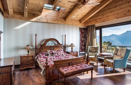 Haridwar Villa | Une majestueuse et luxueuse villa Rajasi surplombant le Gange par Wanderlust