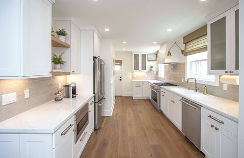 Marina District Appartement | A+ Marina/Cow Hollow location! Highly walkable & great Live/Work space w/parking