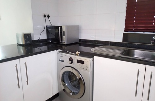 Gaborone Maison | A Modern home, in the heart of the city, 2 minutes to the biggest shopping mall