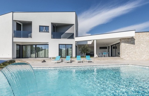 Kringa Cottage | Villa moderne à Kringa avec jacuzzi