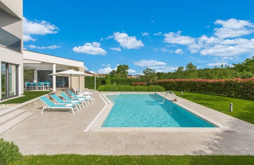 Kringa Cottage | Villa moderne à Kringa avec jacuzzi