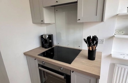 Streatham Appartement | A modern spacious 3-bedroom apartment with garden
