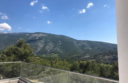 Mollans-sur-Ouveze Villa | A Mont Nos Hôtes vu sur le Ventoux