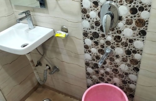 Karol Bagh Hôtel | A New & Affordable Stay with Comfort and Convenience!