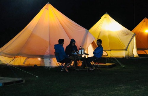Gelang Patah Location De VR | Une nouvelle aventure de glamping vous attend