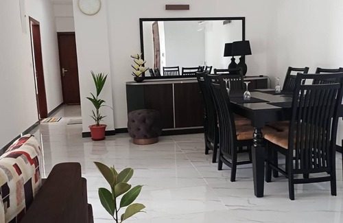 Wellawatta North Appartement | A-One Residency sea view Apartment
