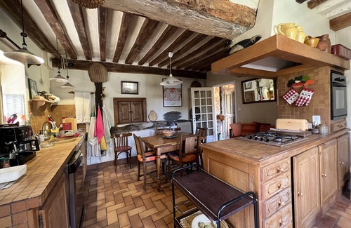 Manneville-la-Raoult Cottage | Un cadre pastoral à portée de la mer (12-25 km) - 8 personnes