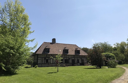 Manneville-la-Raoult Cottage | Un cadre pastoral à portée de la mer (12-25 km) - 8 personnes