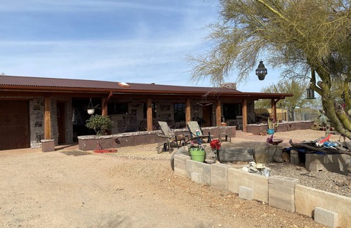 Tucson Maison | A peaceful property nestled at the base of the beautiful Tucson Mountains