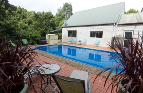 Forster Appartement | A peaceful , relaxing acreage 10 minutes from beaches shopping and National Park