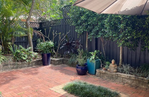 Cremorne Cottage | A perfect base to see Sydney and 10 minutes walk to the Harbour