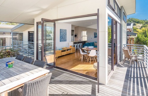 North Creek Maison | A PERFECT STAY - Sandy Feet