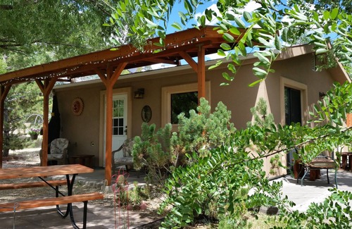 Cortez Cottage | Un endroit pour se détendre, étendre et être en paix.