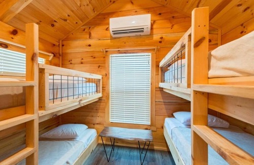 Bryan Cabine | A Place You'll Surely Enjoy! Full Kitchen, Outdoor Swimming Pool, Pets Allowed