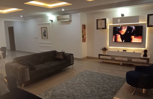Ikoyi Maison | A premium Luxury Shortlet Apartment in Banana Island , Ikoyi Lagos.
