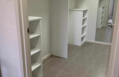 Muirhead Maison | A private room with ensuite