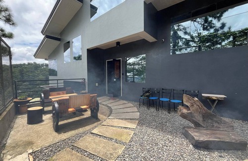 Baguio Maison | A quiet and amazing place with mountain view and cool breeze of Baguio City.