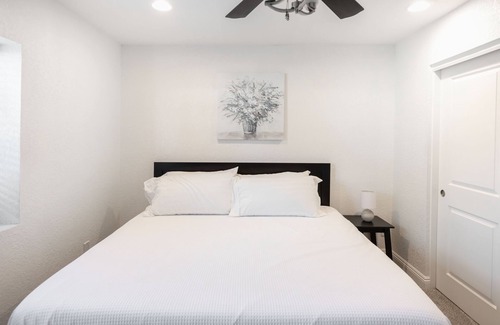 Gilbert Autre | A quiet gem in the heart of town.