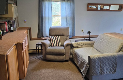 Danby Appartement | A quiet place near Ithaca, Ithaca College & Cornell.