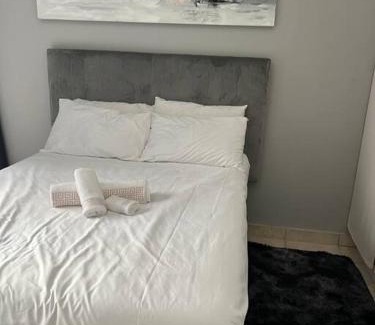 La Mercy Appartement | A quintessential work-relax space