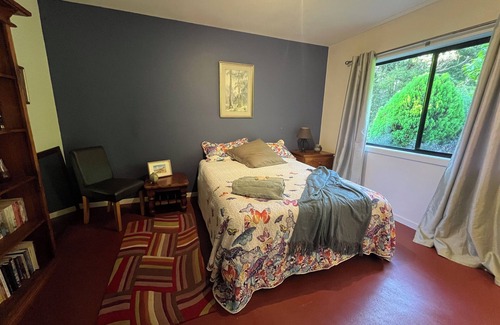 Tapitallee Lit Et Petit-Déjeuner | A restful bushland home set on five acres, great for local sight seeing.
