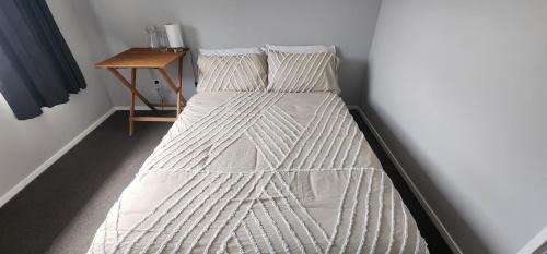 Upper Hutt Maison | A room in a homestay - Upper Hutt