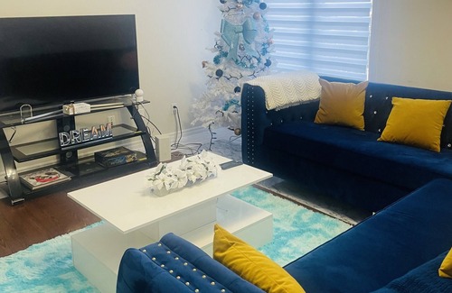 London Maison | A room in a shared comfy house in a serene environment close to basic amenities