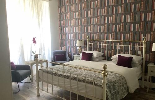 New Town Maison | A Room in the City - West