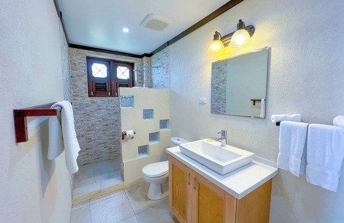 Windy Hill Maison | A secluded 10 room hotel located on the East Coast of the Island of Barbados.