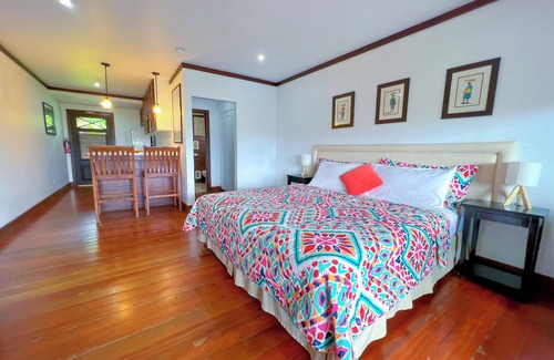 Windy Hill Maison | A secluded 10 room hotel located on the East Coast of the Island of Barbados.
