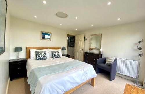 Box Appartement | A secluded self contained Country Suite with a view - parking, easy access to Bath