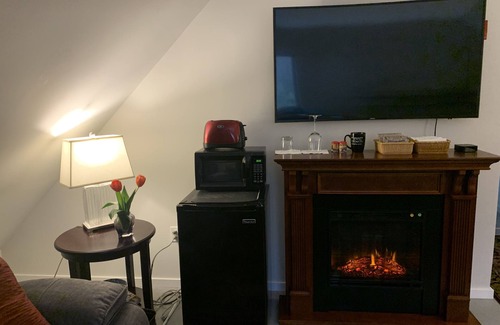 Biddeford Appartement | Un costume de deuxième étage en face de UNE, Biddeford Pool, sud du Maine beac