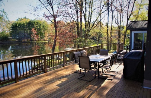 Barnstead Maison | A serene lake house to escape the day-to-day!