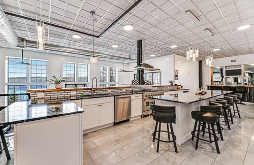 Cameron Maison | A showpiece, modern, lake-view marvel w/ Hot Tub, Chef's Kitchen