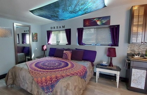East Hill Appartement | An adult only spa style Suite for Two with outdoor pool, hot tub and firepit