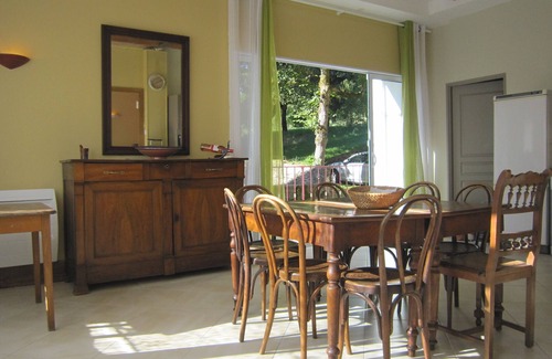 Saint-Martin-en-Vercors Maison | Une maison entre village, champ et forêt, spacieuse et accueillante.