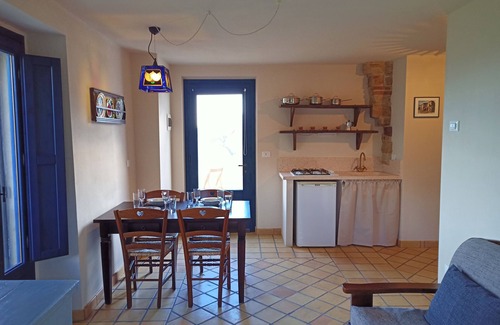 Castiglione Messer Raimondo Appartement | A spacious 2 bedroom apartment with stunning panoramic views at La Stradella