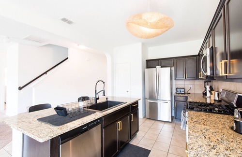 Fort Worth Maison | A Spacious And Fully Stocked House