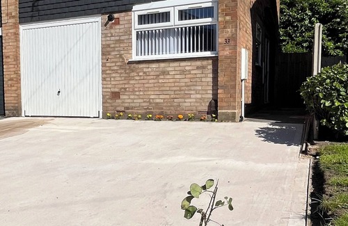 Erdington Maison | A spacious newly renovated luxury house within minutes of Birmingham city centre