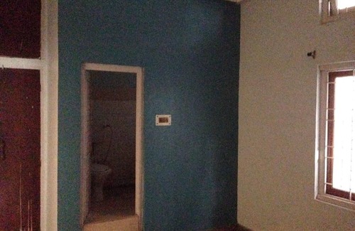 Hatigaon Maison | Un immeuble résidentiel spacieux de deux étages supportant une salle de bain 3BHK 2