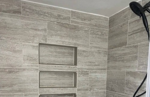Dryden Maison | A Splash of Charm