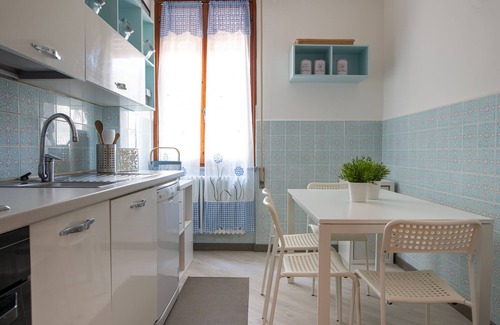 Lerici Appartement | A stone's throw from the sea! Cozy apartment with private parking