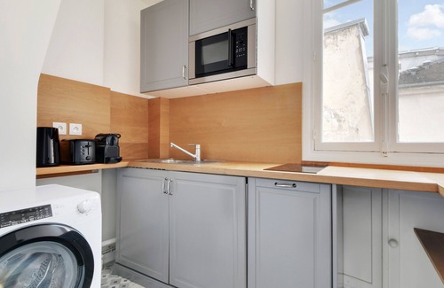 Sorbonne Appartement | A Stunning 1-BDR in Saint Michel / Notre Dame