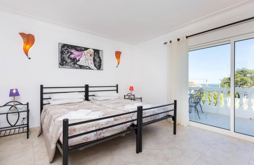Praia da Luz Villa | A stunning 10-bed villa in Luz!