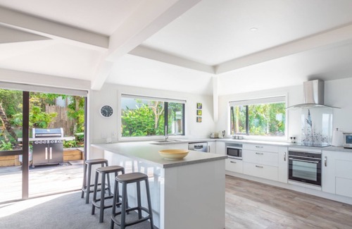 Nelson Maison | Moana Tides Tahunanui