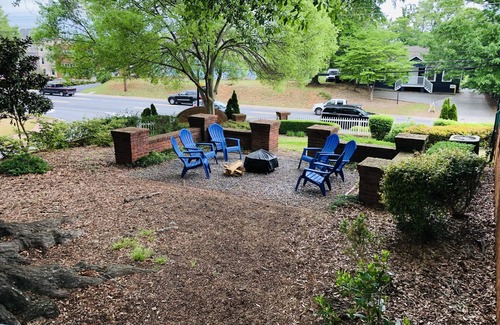 Roswell Cottage | A totally renovated home in the heart of Roswell and central to Roswell’s best.
