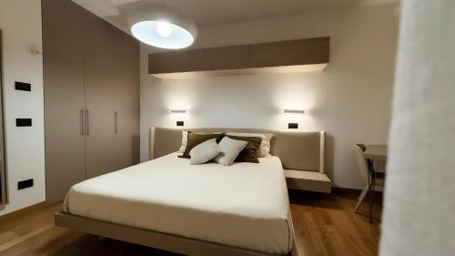 Calvairate Appartement | A Touch of Elegance