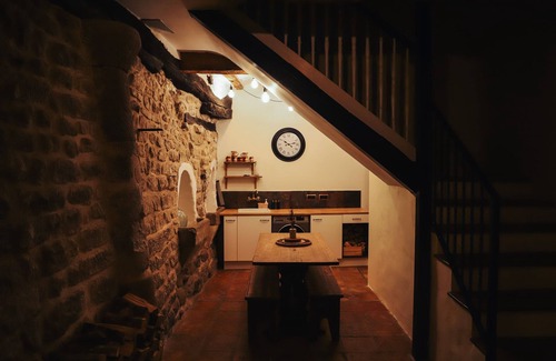 Laguardia Old Town Maison | A traditional Basque townhouse set in the heart of a vibrant medieval village.